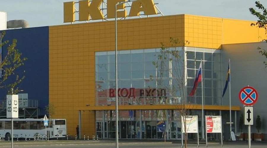 Огромную вывеску IKEA сняли с фасада МЕГИ в Новосибирске